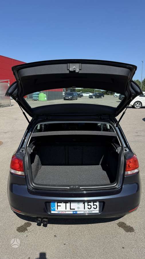 Volkswagen Golf - 12
