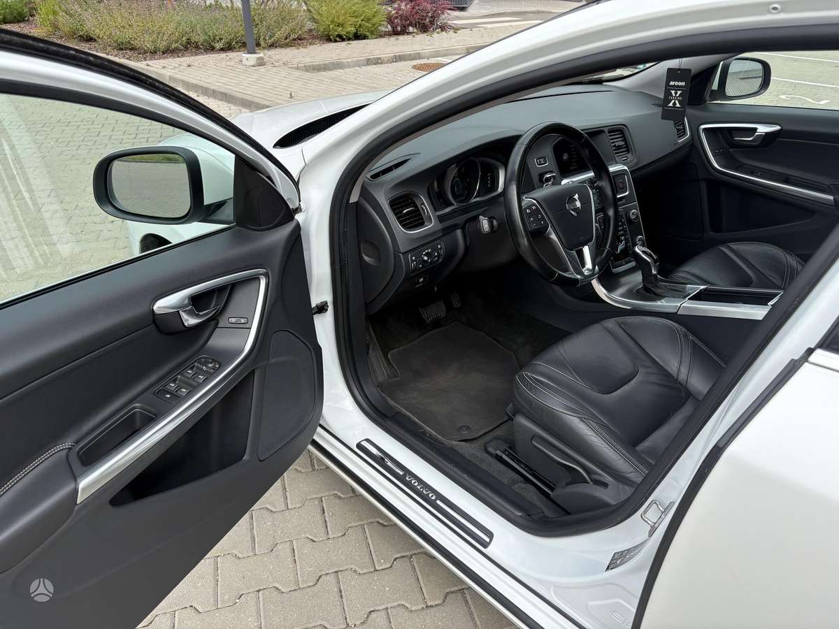 Volvo V60, 2.0 l., Универсал