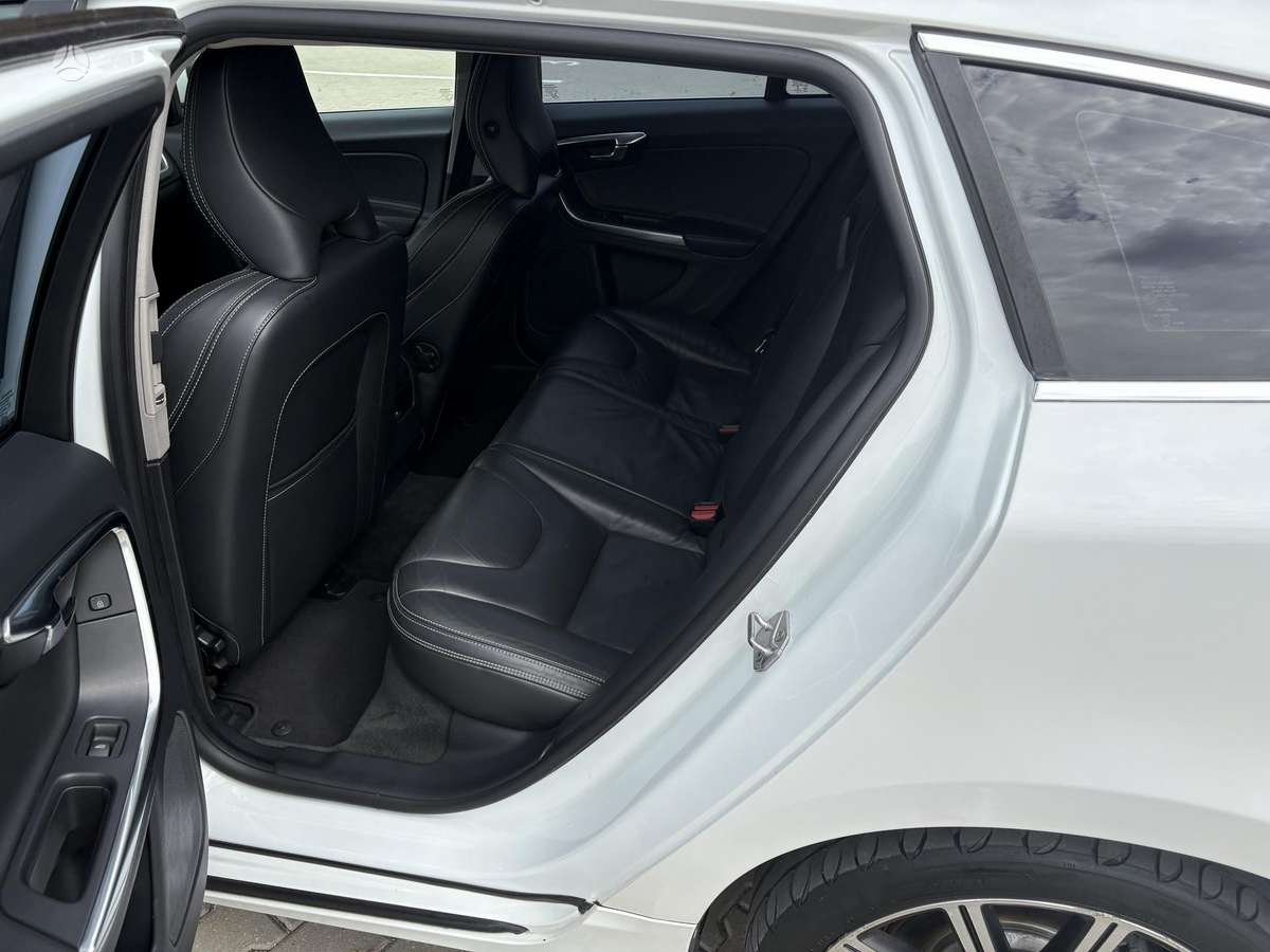 Volvo V60, 2.0 l., Универсал