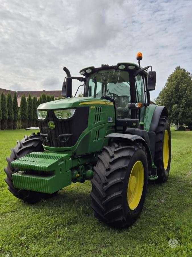 John Deere 6195M, tractors