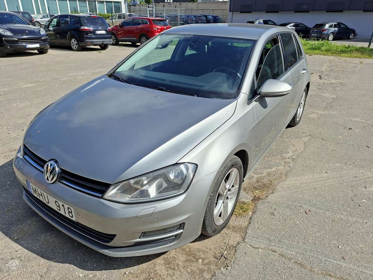 Volkswagen Golf - 7