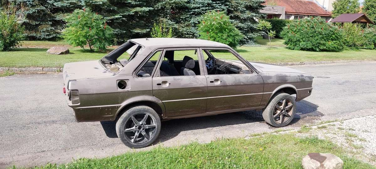 Audi 90, 2.2 l., Седан