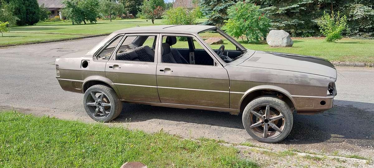 Audi 90, 2.2 l., Седан
