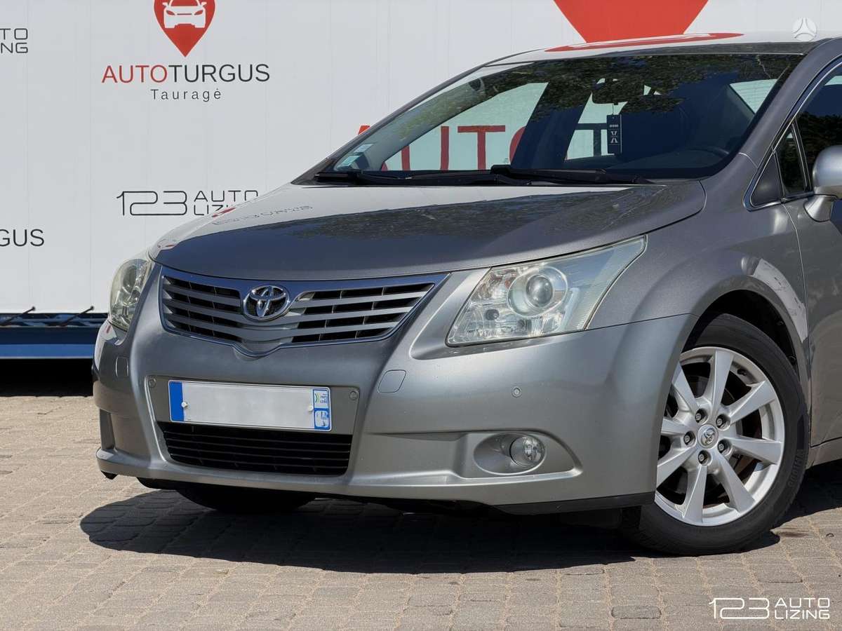 Toyota Avensis - 2
