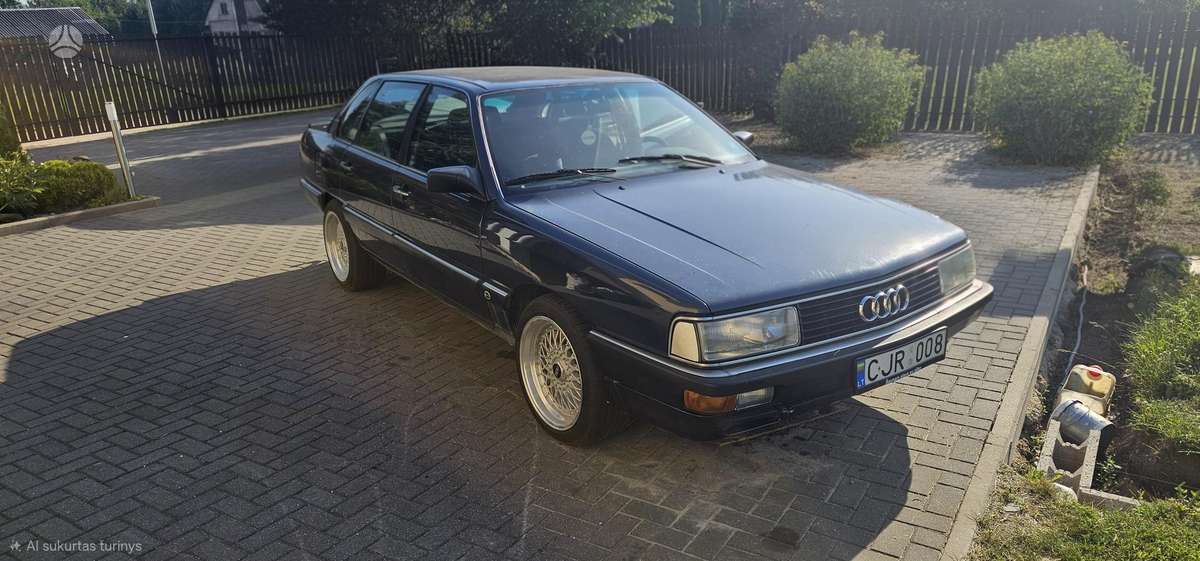 Audi 200, 2.2 l., Седан