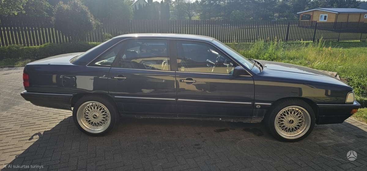 Audi 200, 2.2 l., Седан