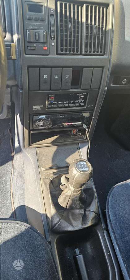 Audi 200, 2.2 l., Седан
