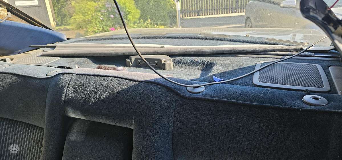 Audi 200, 2.2 l., Седан