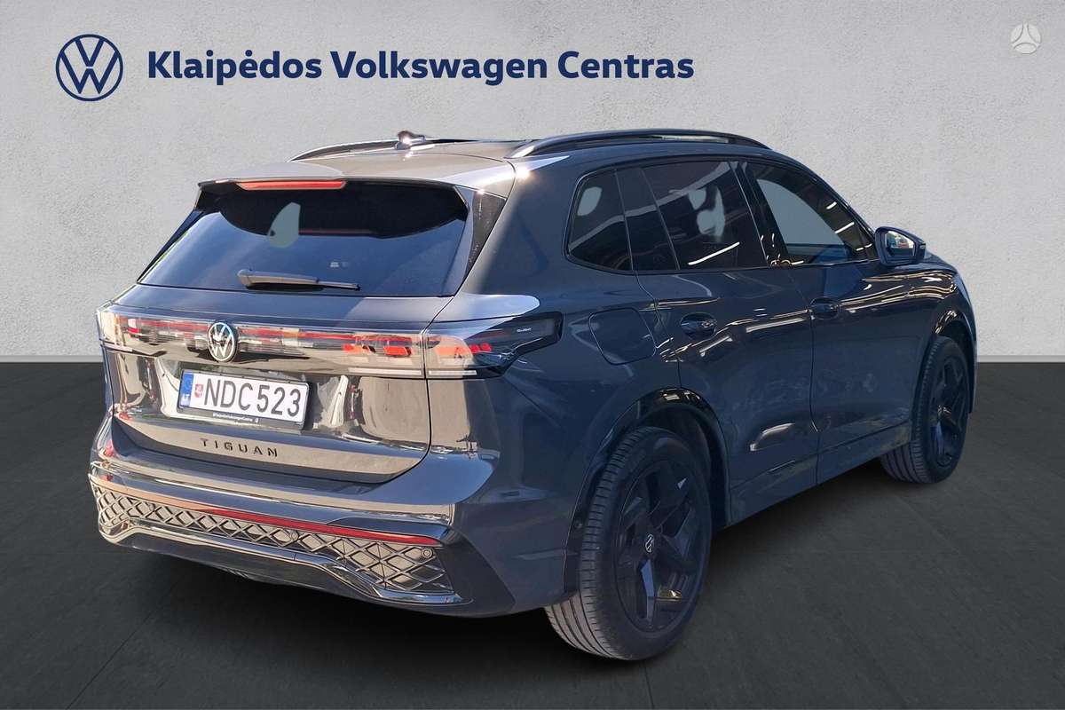 Volkswagen Tiguan - 8