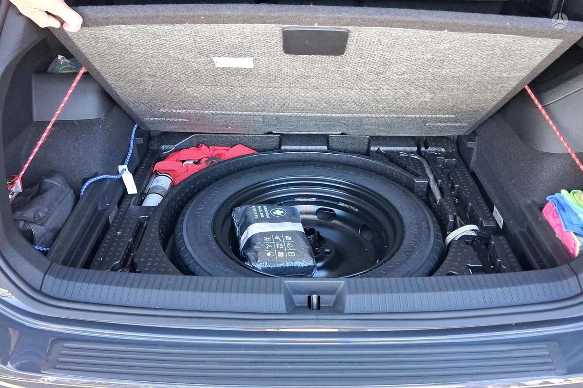 Volkswagen Tiguan - 9