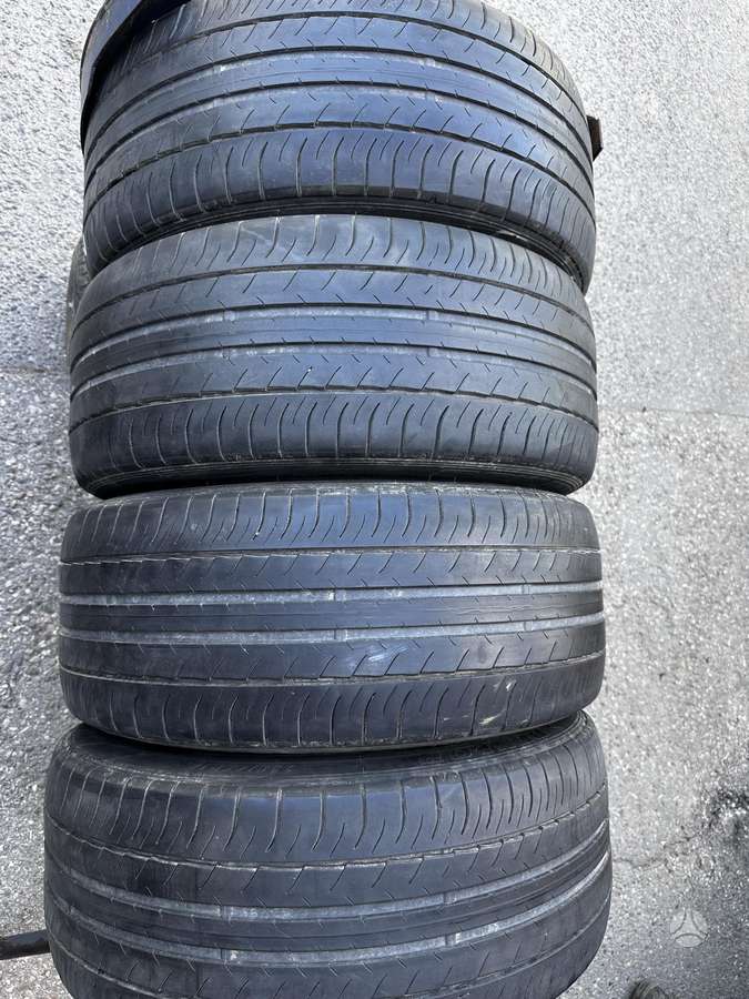 Dunlop, летние 235/45 R18