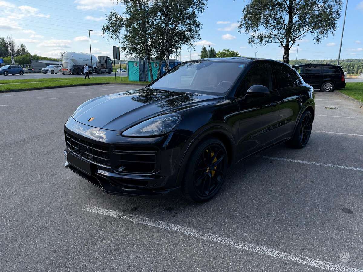 Porsche Cayenne Coupe - 4