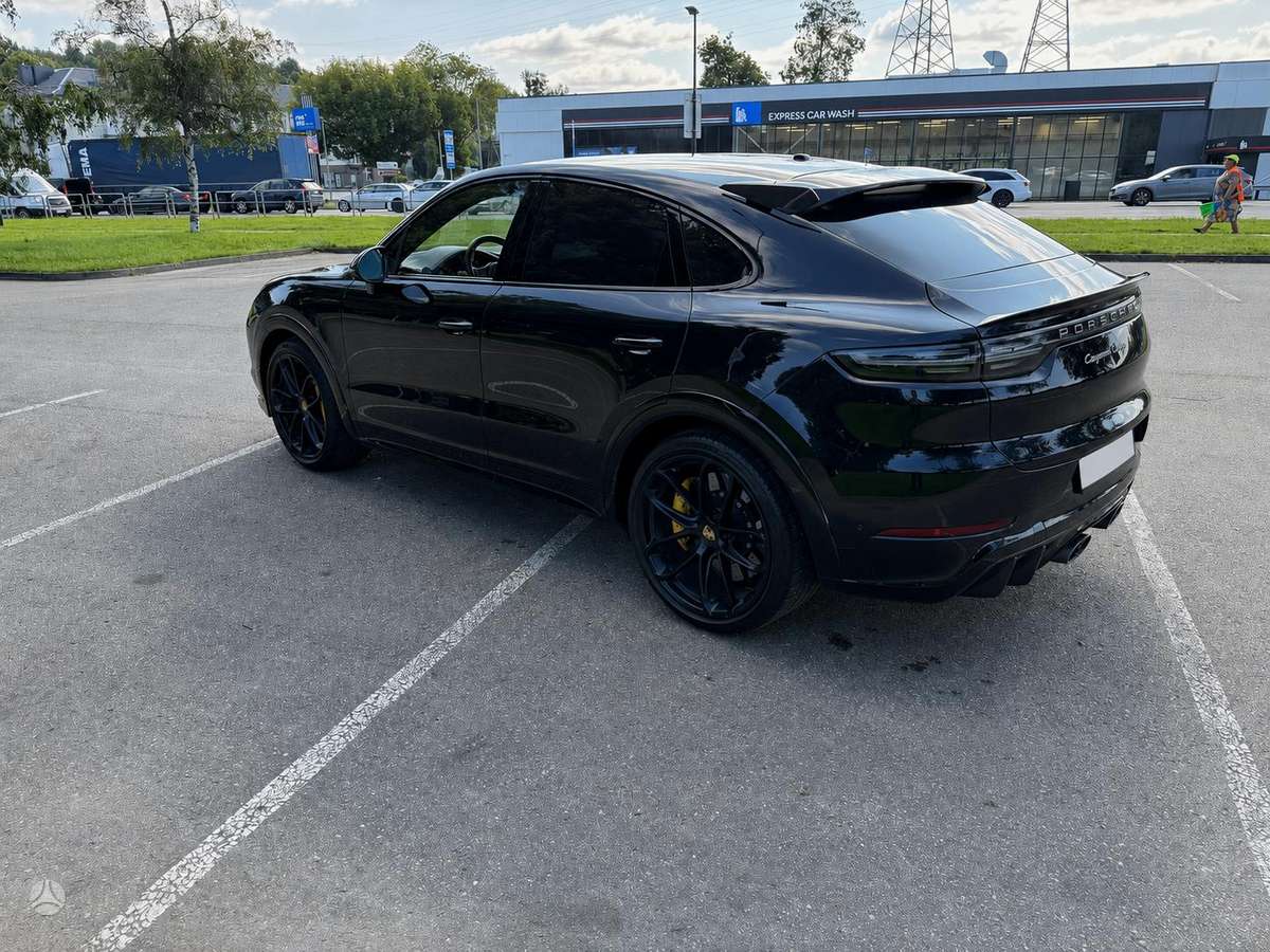 Porsche Cayenne Coupe - 3