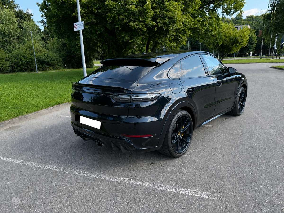 Porsche Cayenne Coupe - 2