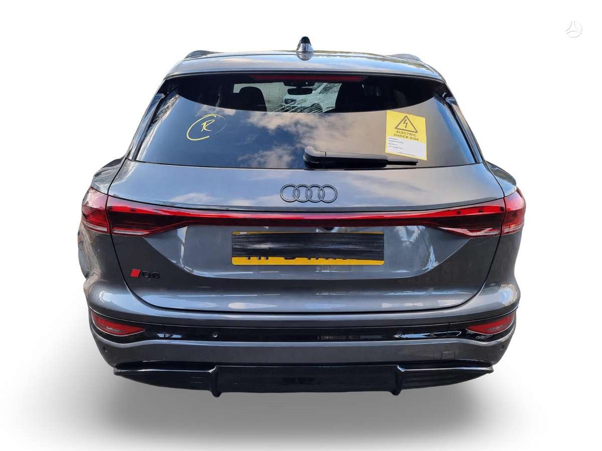 Audi SQ6 e-tron по частям