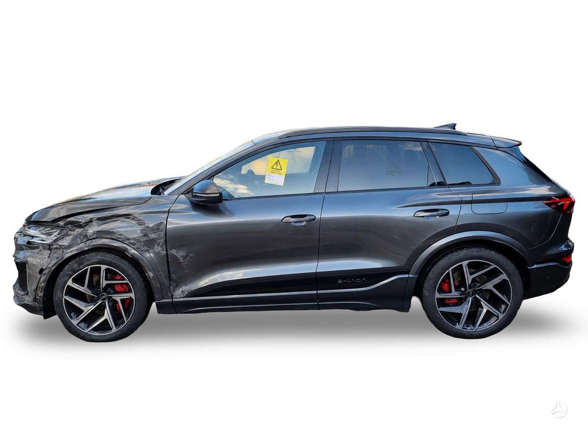 Audi SQ6 e-tron по частям