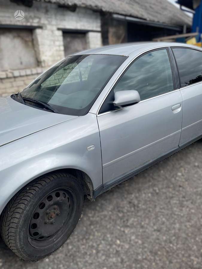 Audi A6 dalimis