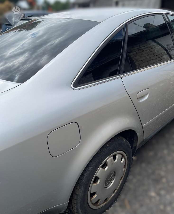 Audi A6 dalimis