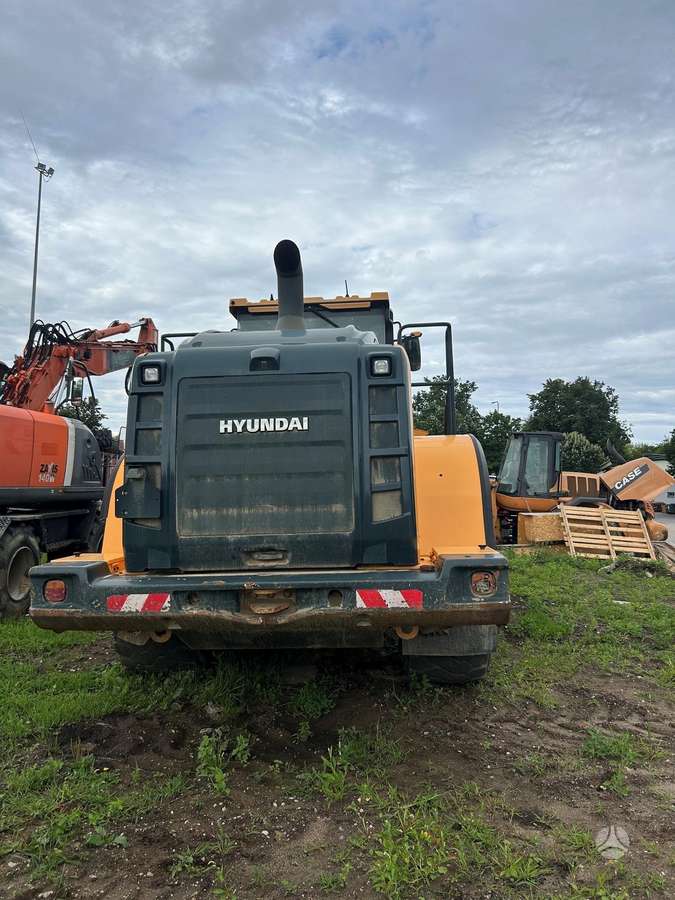 Hyundai HL970A, frontal loader