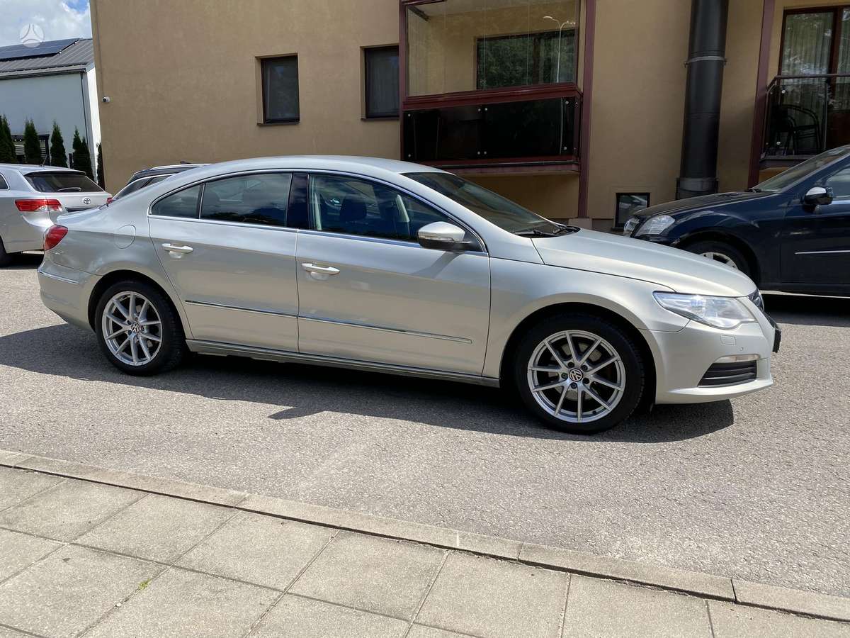 Volkswagen Passat CC - 4