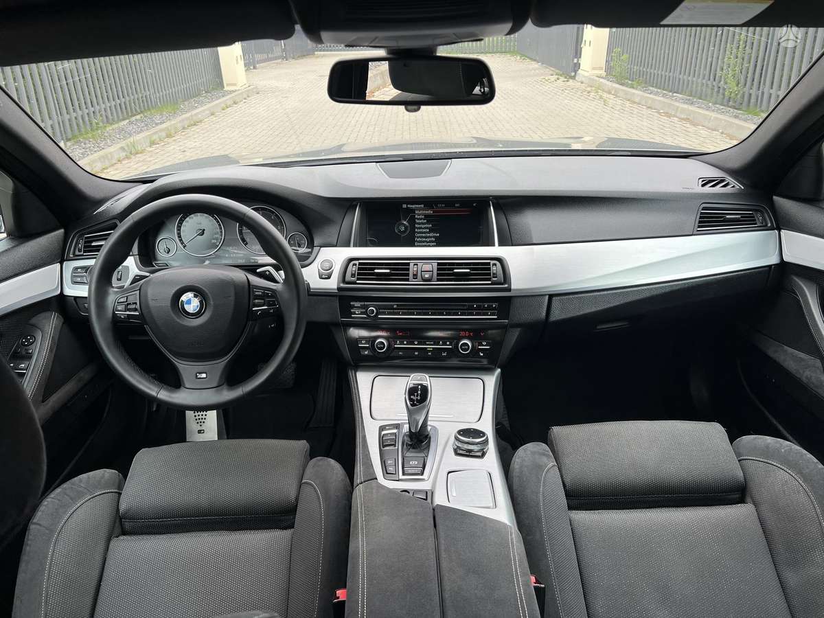 BMW 525, 2.0 l., Седан