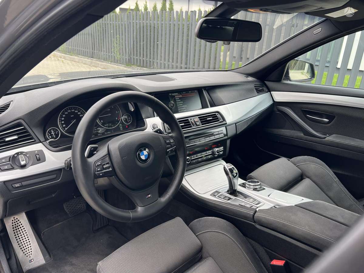BMW 525, 2.0 l., Седан