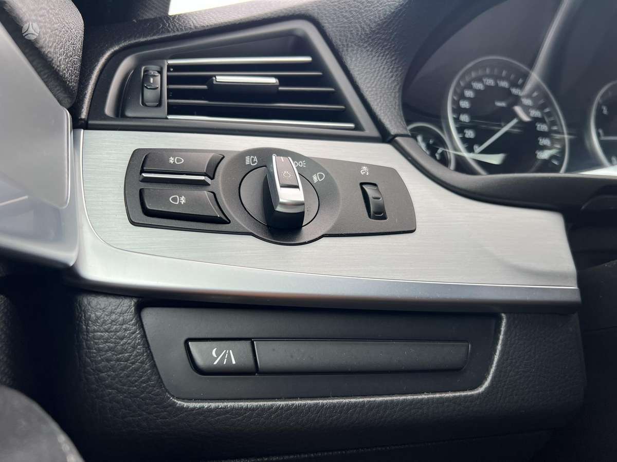 BMW 525, 2.0 l., Седан