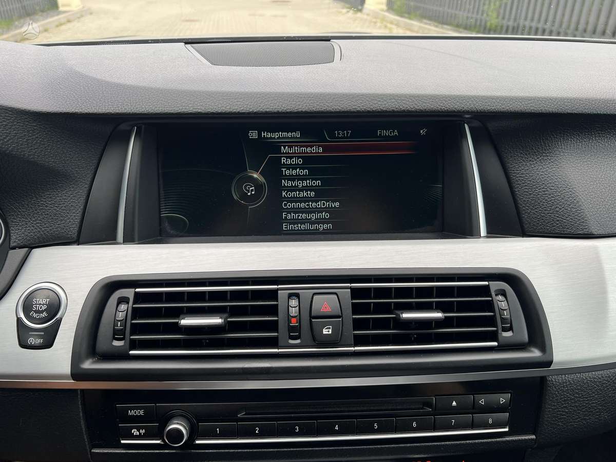 BMW 525, 2.0 l., Седан