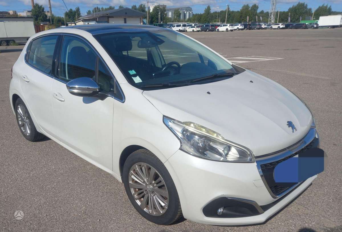Peugeot 208 - 1