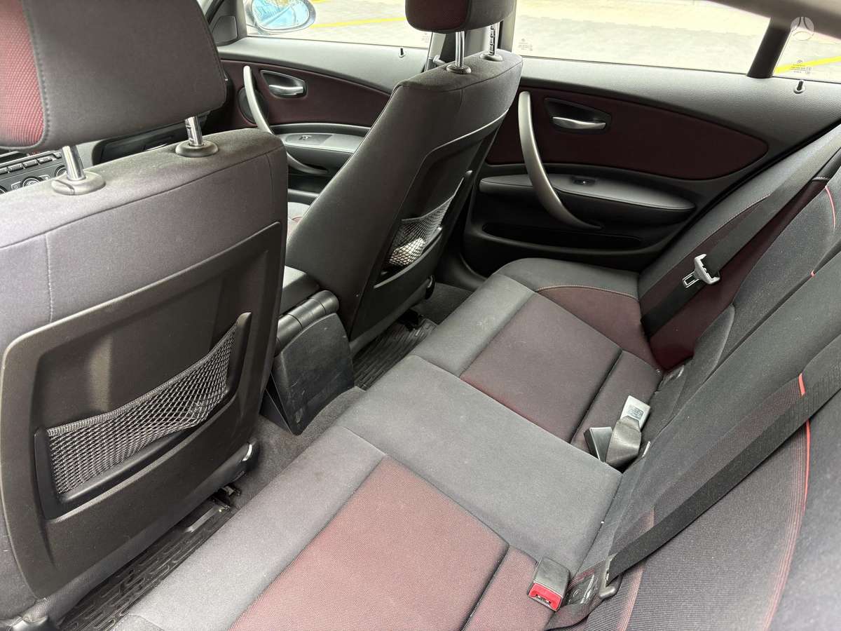 BMW 116, 1.6 l., hatchback