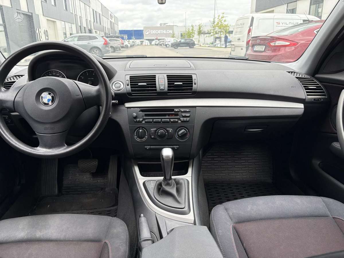 BMW 116, 1.6 l., hatchback