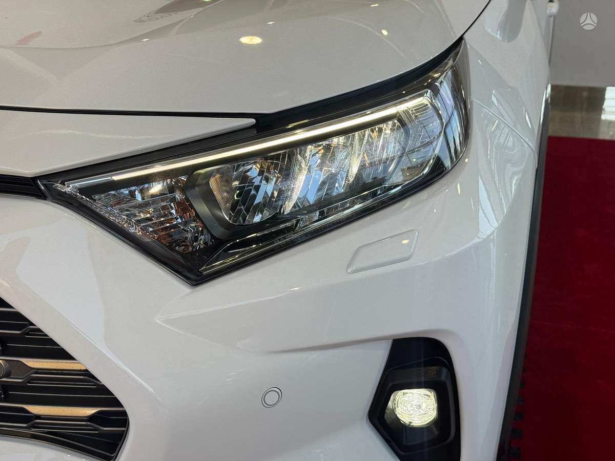 Toyota RAV4 - 4