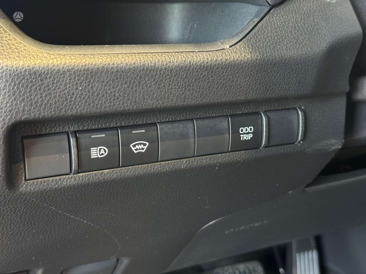 Toyota RAV4 - 12
