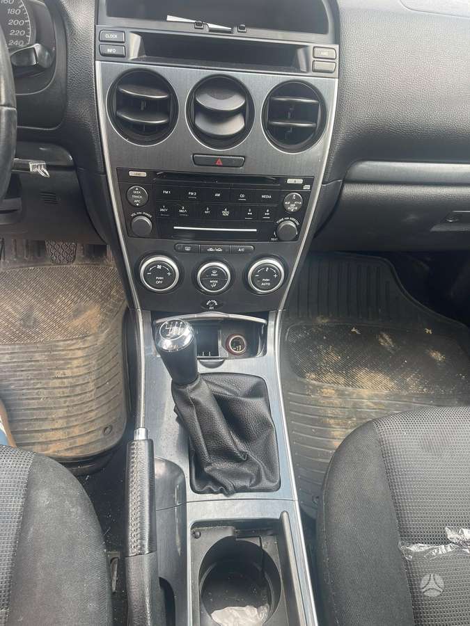 Mazda 6 dalimis