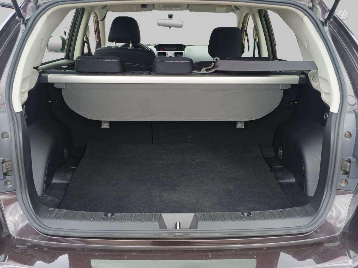 Subaru XV, 1.6 l., Хэтчбек