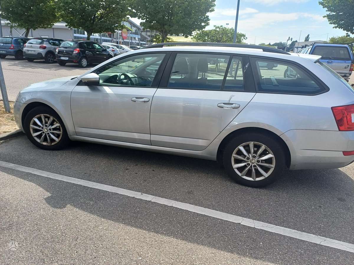 Škoda Octavia - 3