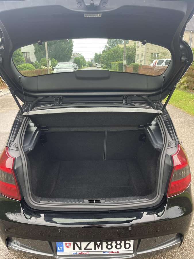 BMW 120, 2.0 l., Хэтчбек