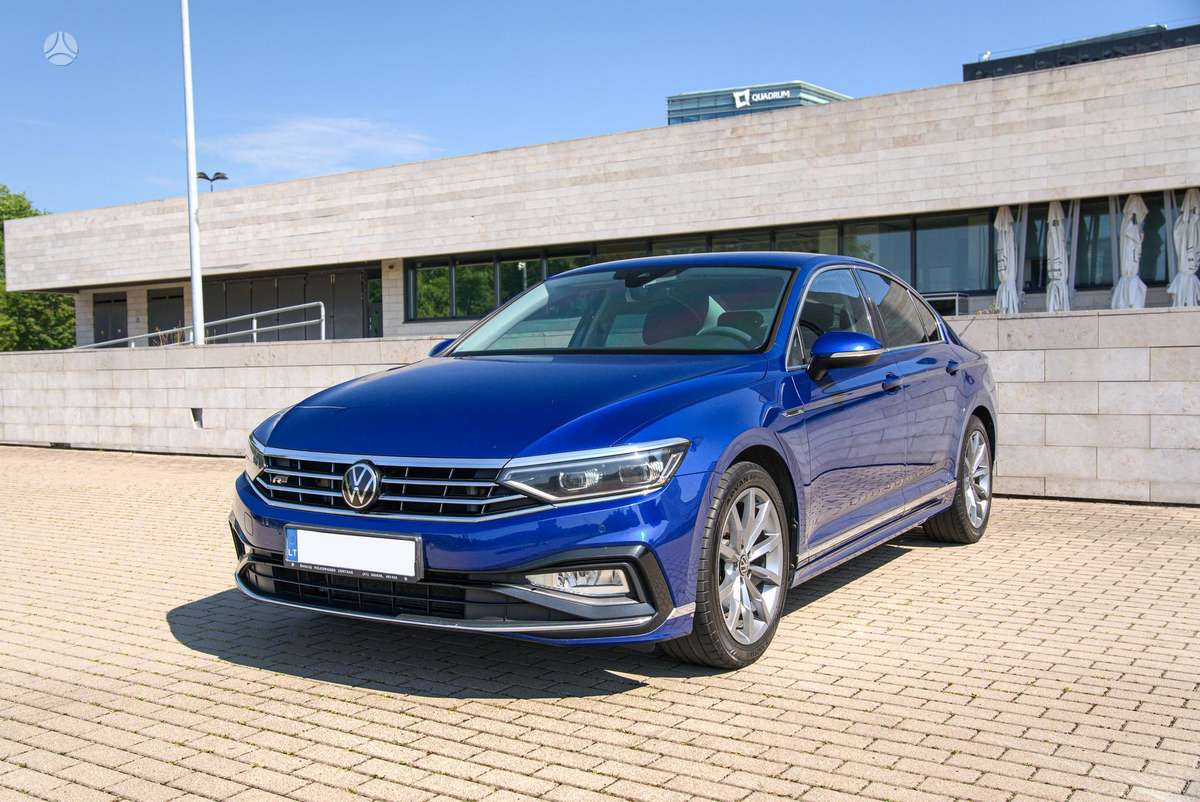 Volkswagen Passat - 2