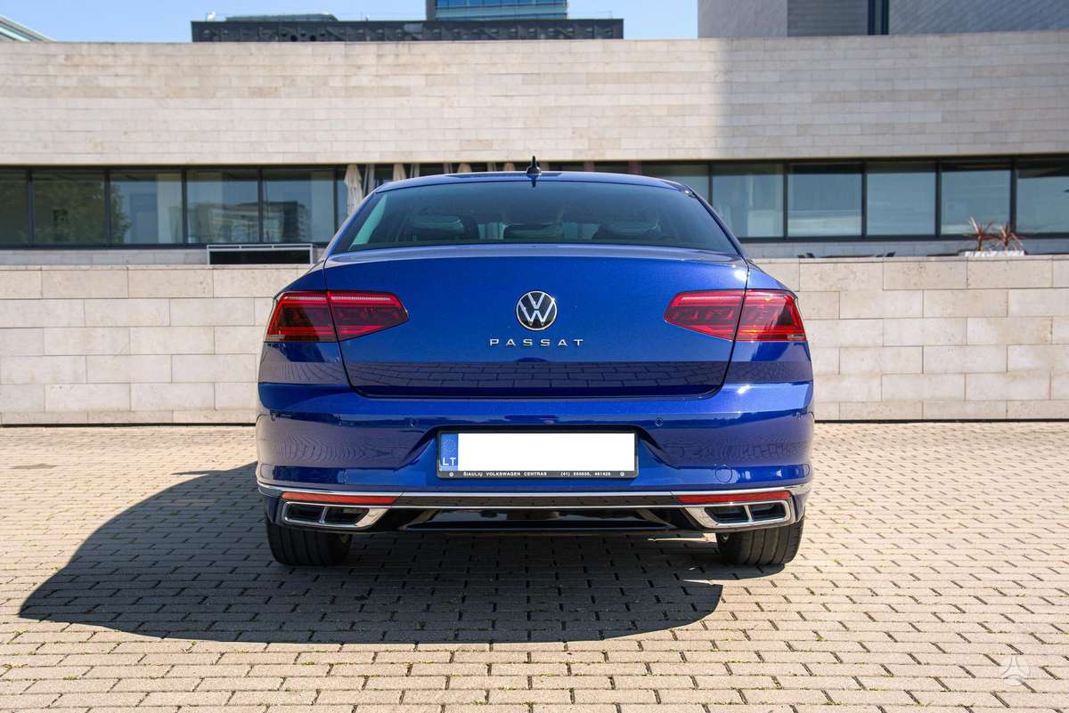 Volkswagen Passat - 8