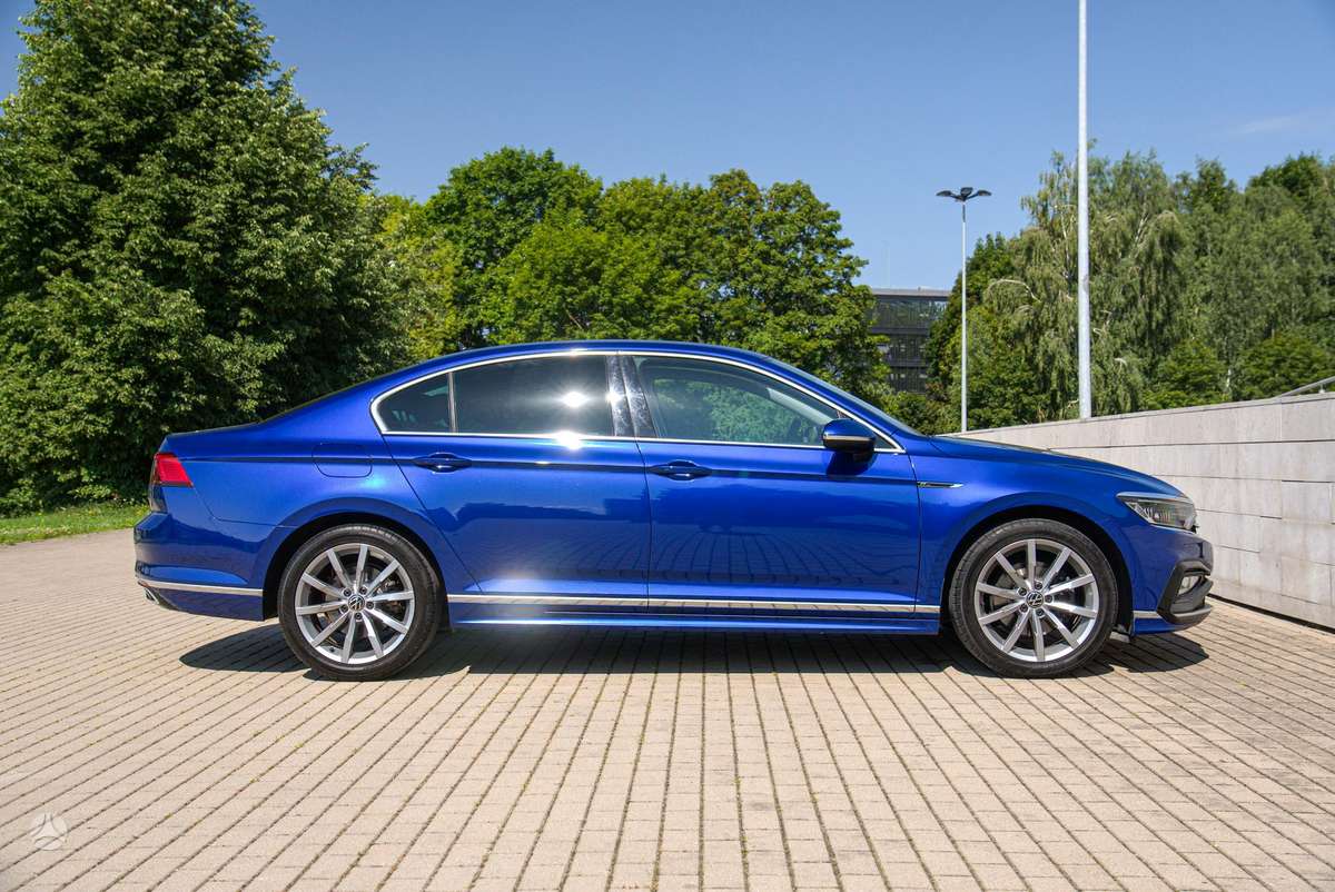 Volkswagen Passat - 4
