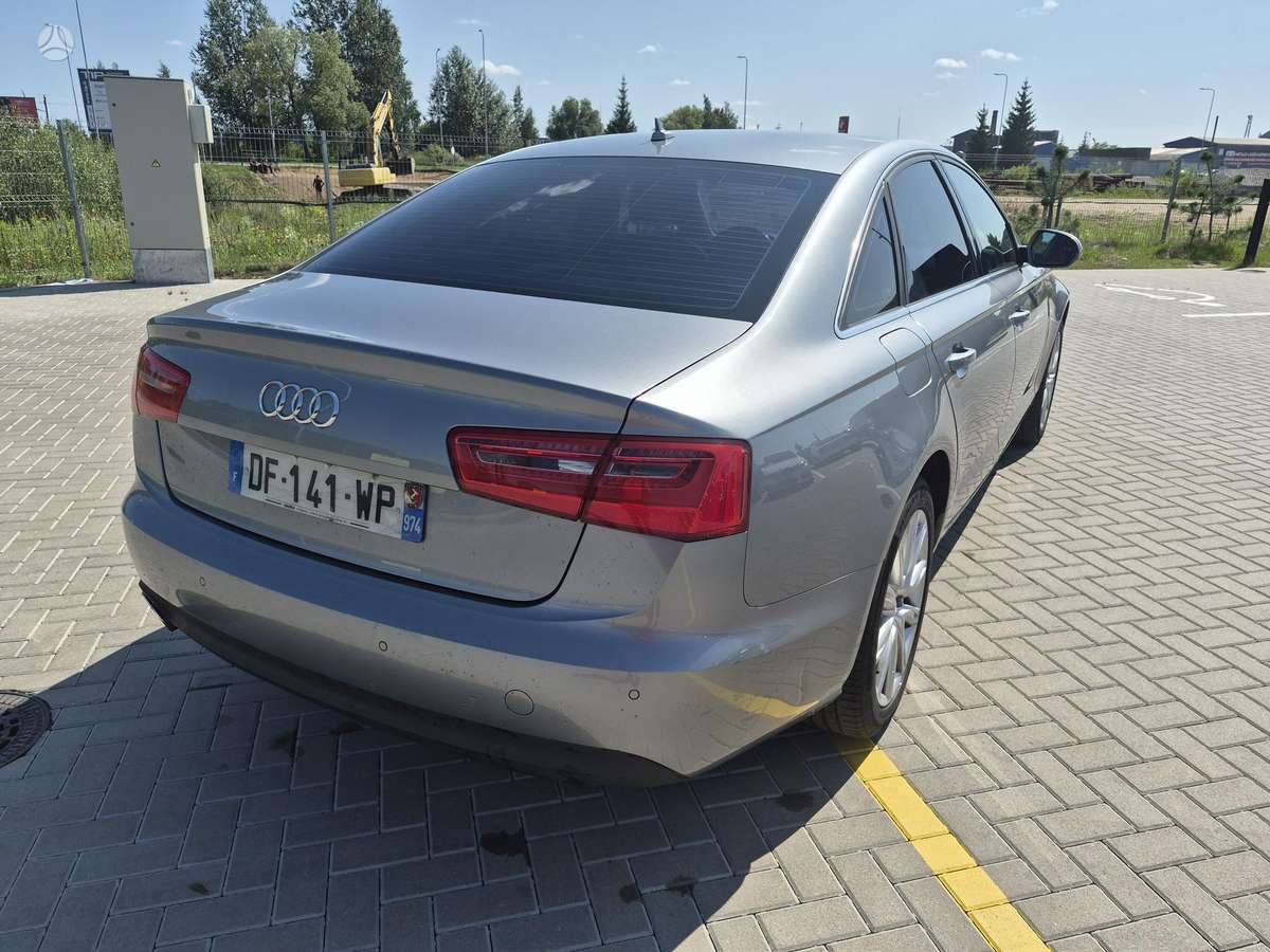 Audi A6, 2.0 l., Седан