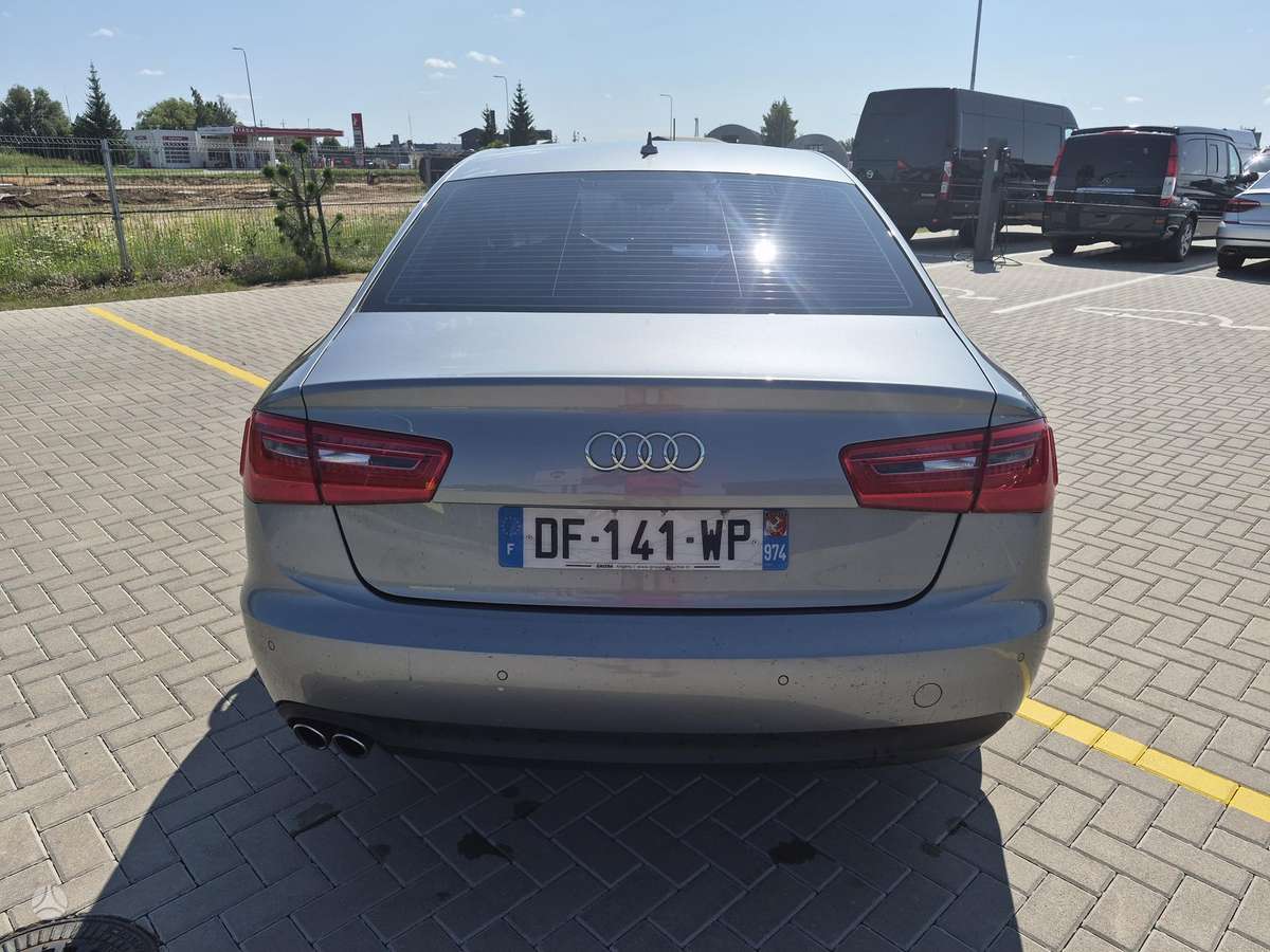 Audi A6, 2.0 l., Седан