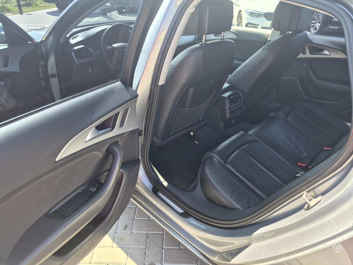 Audi A6, 2.0 l., Седан