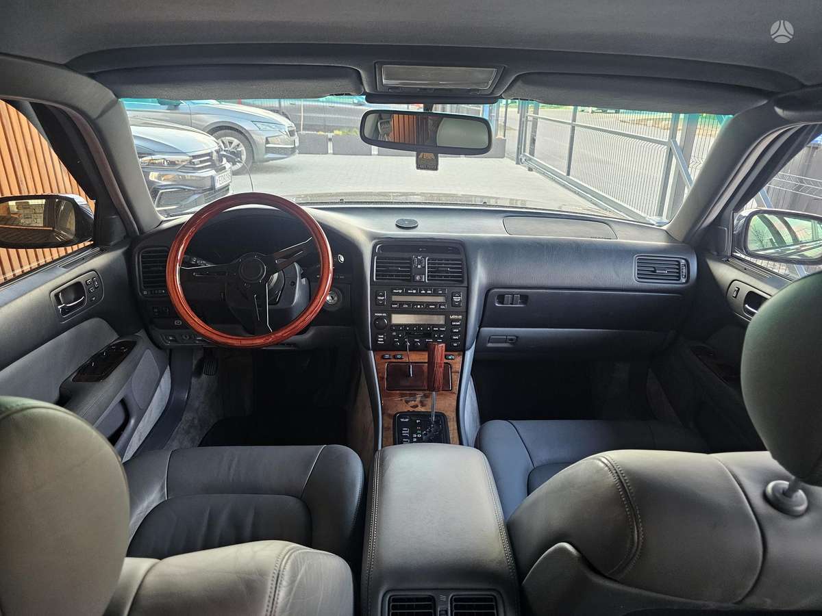 Lexus LS 400, 4.0 l., Седан