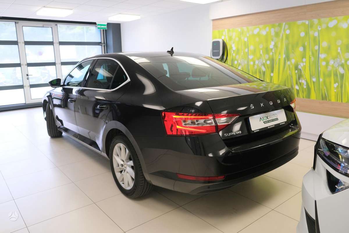 Škoda Superb - 4