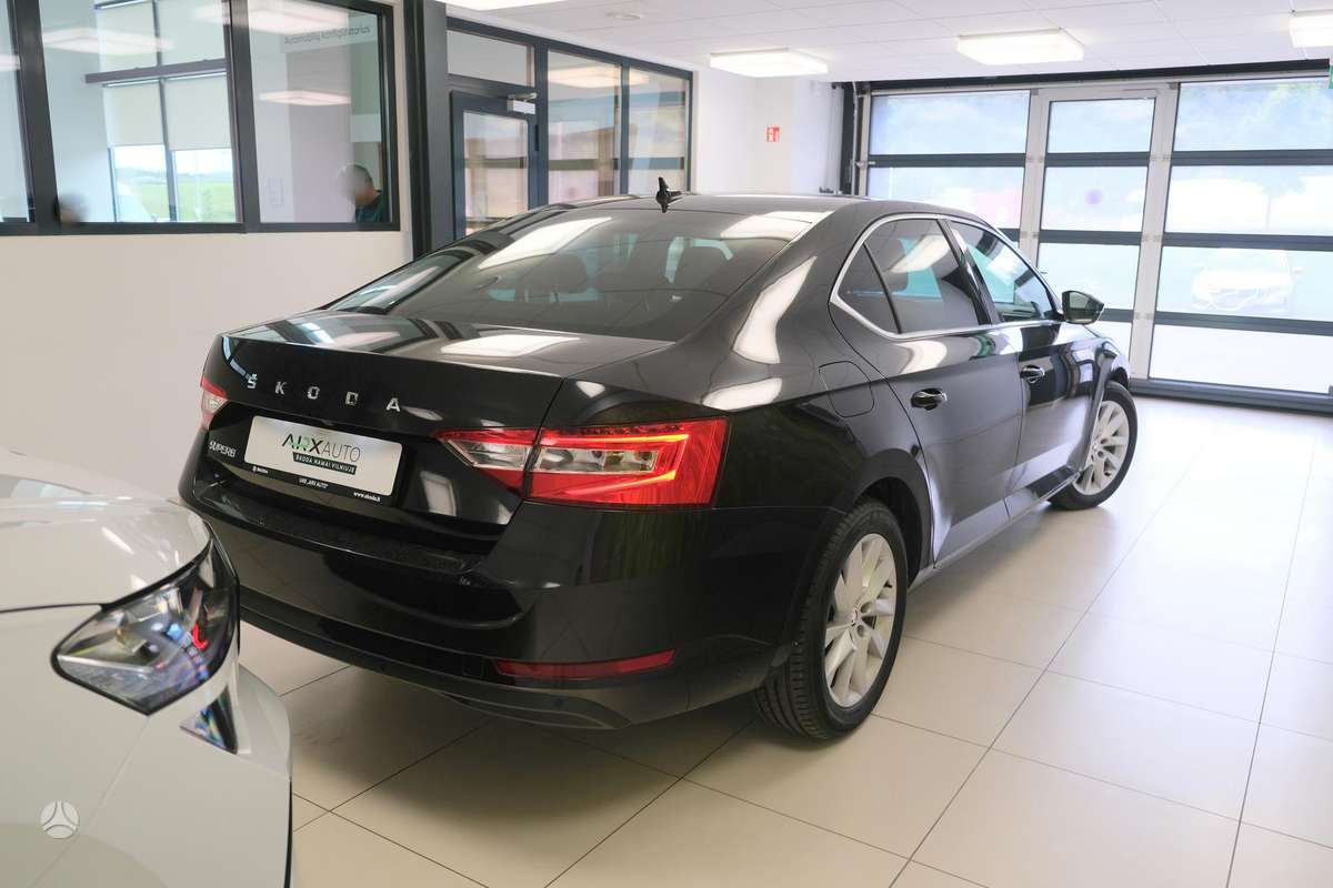 Škoda Superb - 2