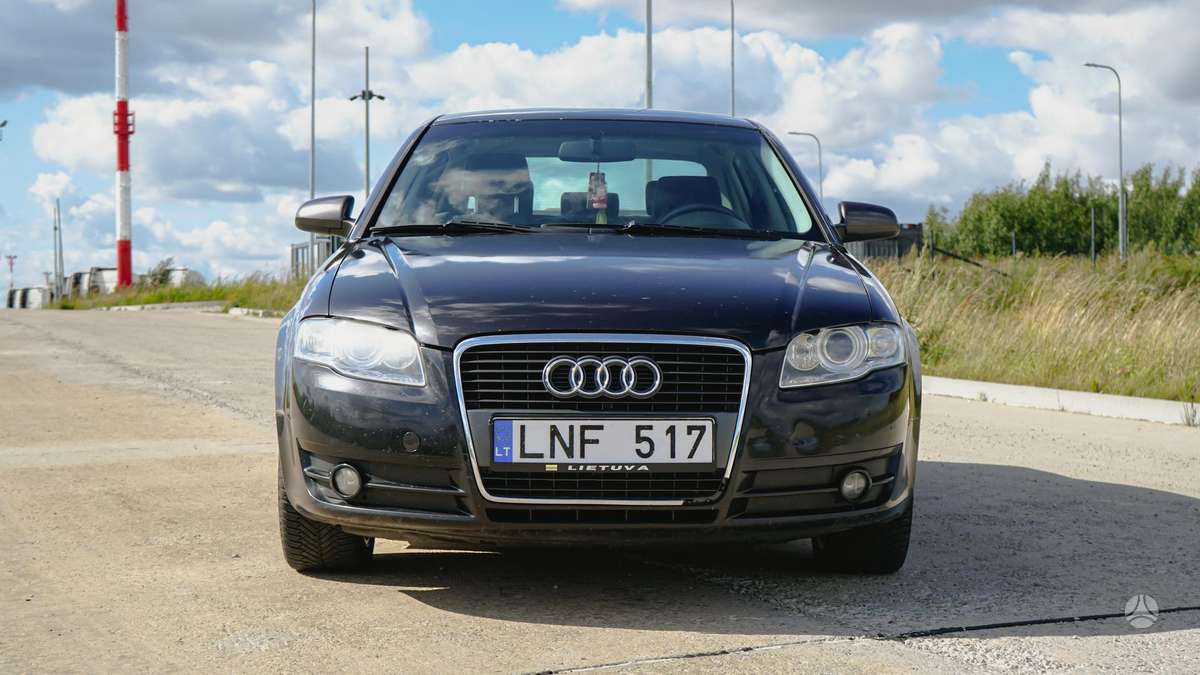 Audi A4, 2.0 l., Седан