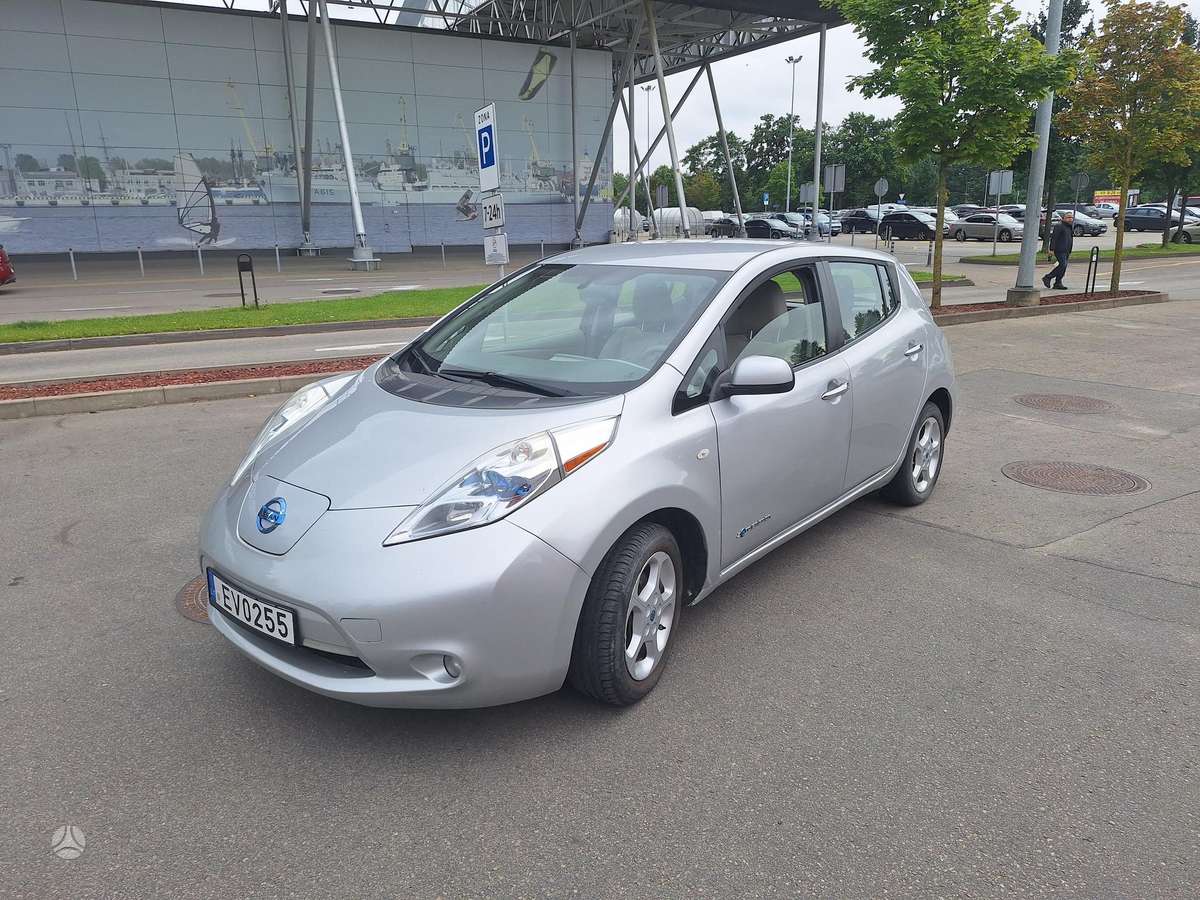 Nissan Leaf, Хэтчбек
