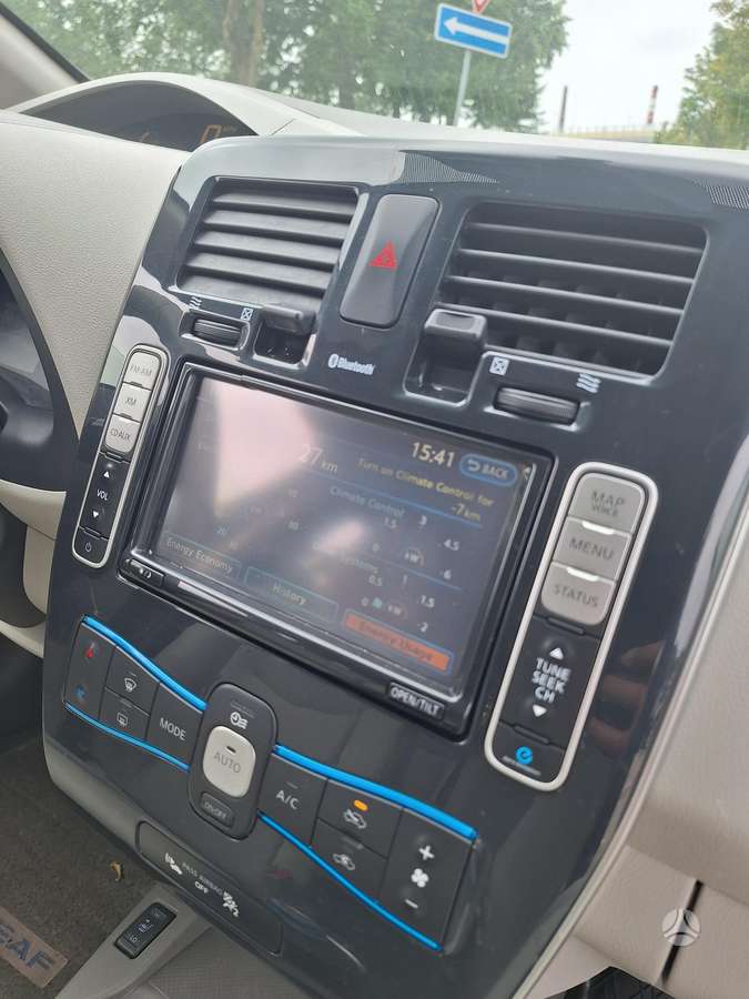 Nissan Leaf, Хэтчбек