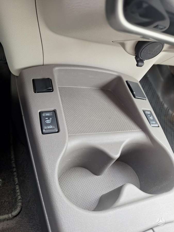 Nissan Leaf, Хэтчбек